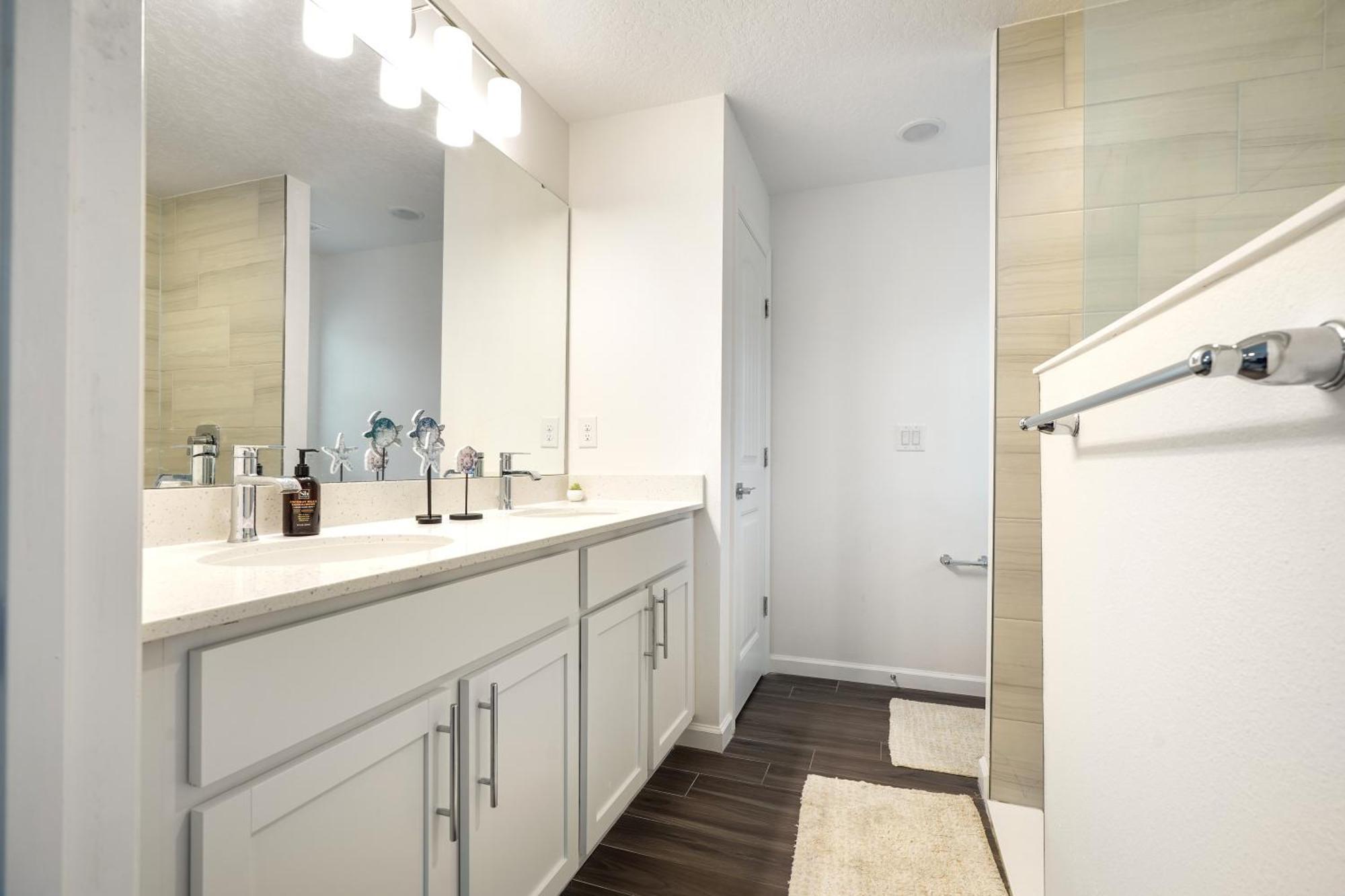 Coastal Vibes & Family Fun-spacious 3br, Kidz Zone, Desirable Neighborhood Casa de Férias *